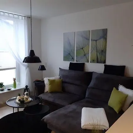 Op-england-i-mit-terrasse-grossem-garten Apartment *