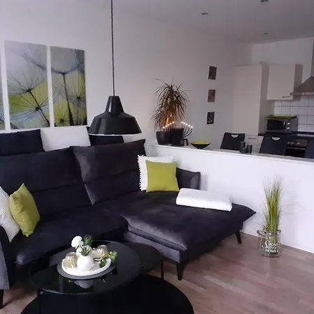 Apartment Op-england-i-mit-terrasse-grossem-garten Nordstrand