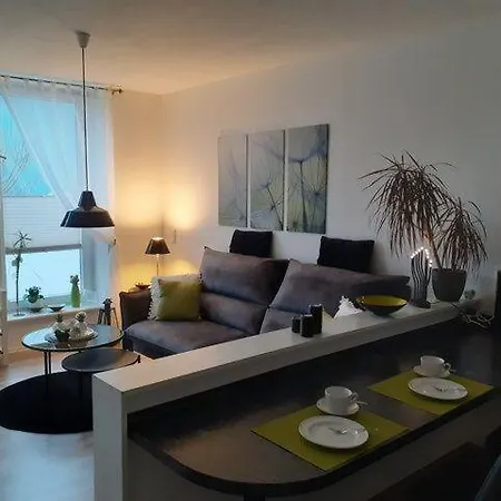 Apartament Op-england-i-mit-terrasse-grossem-garten *