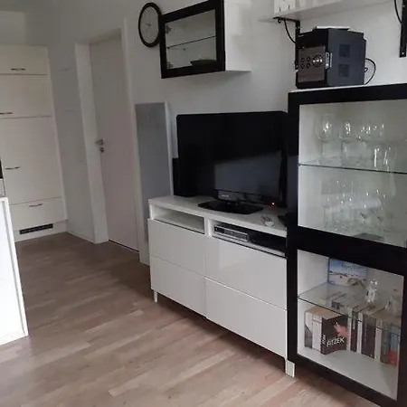 Apartament Op-england-i-mit-terrasse-grossem-garten *