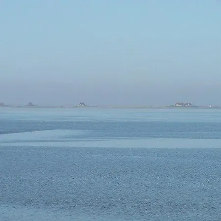 Apartament Op-england-i-mit-terrasse-grossem-garten